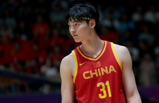 NBA常规赛倒计时，上海久事转会期防线松动，细节引发关注，管理层满意，赛程密集仍需轮换的简单介绍